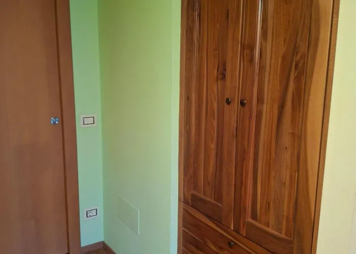 Ca Modest Apartment