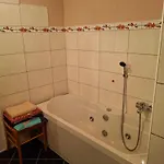 Apartament Ca Modest *
